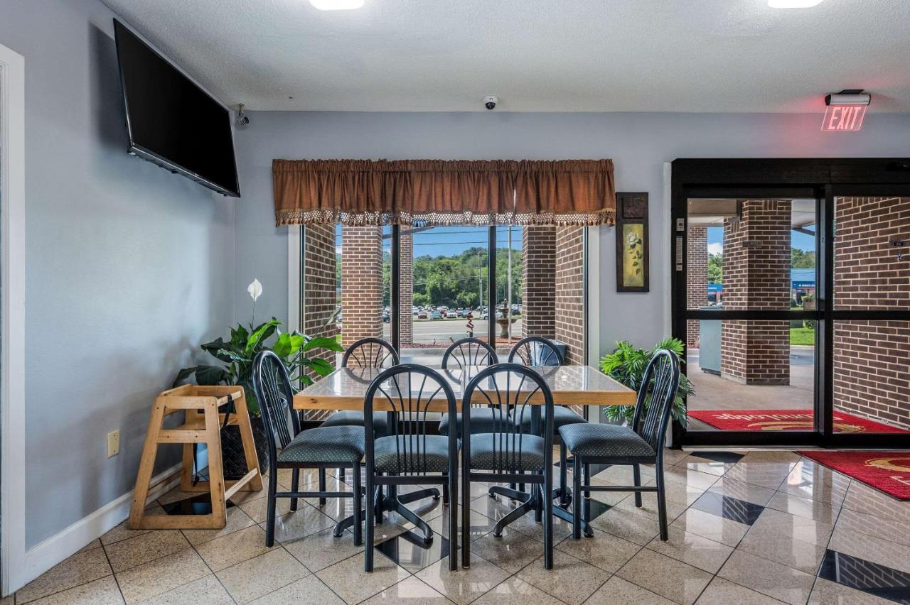 Econo Lodge Inn & Suites University Huntsville Exteriör bild