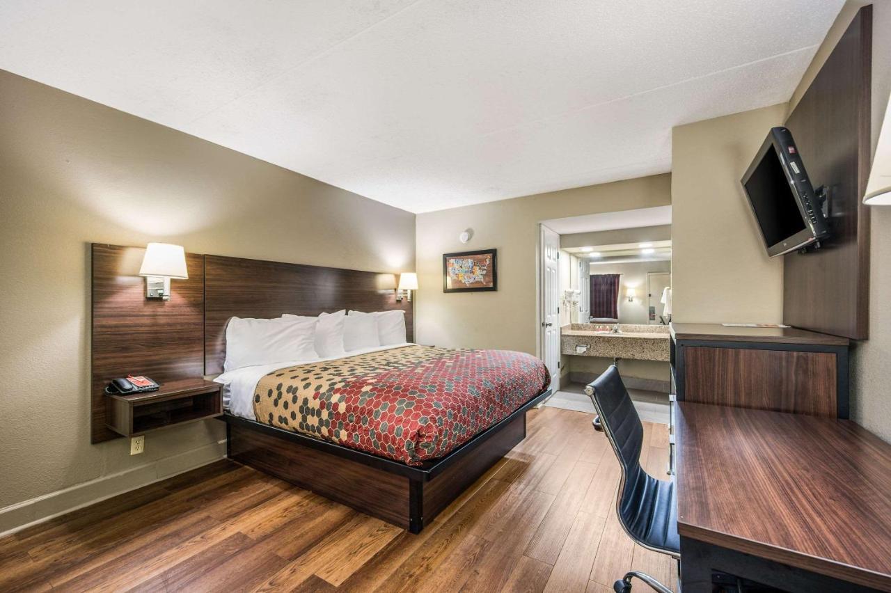 Econo Lodge Inn & Suites University Huntsville Exteriör bild