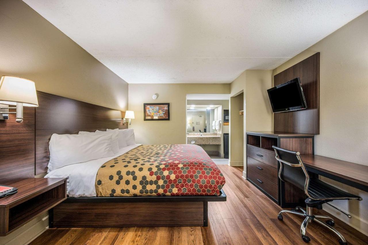 Econo Lodge Inn & Suites University Huntsville Exteriör bild