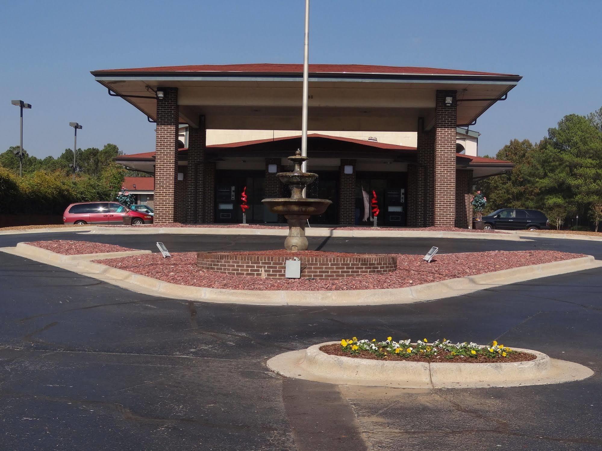 Econo Lodge Inn & Suites University Huntsville Exteriör bild